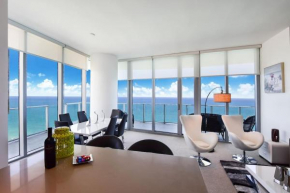 Million Dollar Ocean Front Penthouse by Zen Vacation Rentals